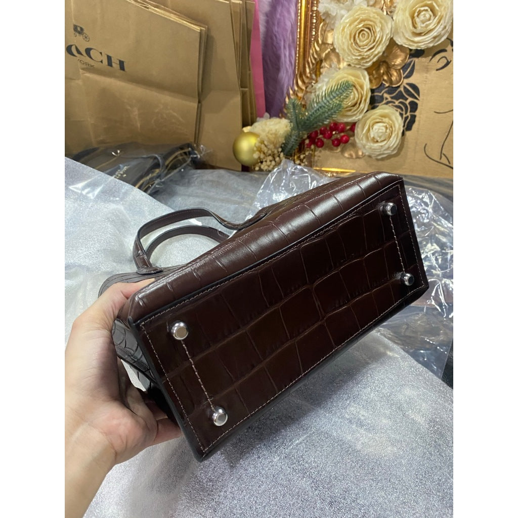 ORIG & IMPORTED CCH Retail Willow 24 Tote Bag in Croc-embossed Leather Maroon Maple Brown