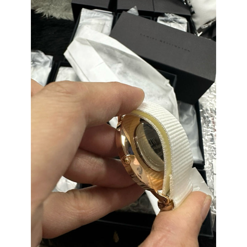 ORIG & IMPORTED Daniel Wellington Classic Dover Women's White Watch DW00600309