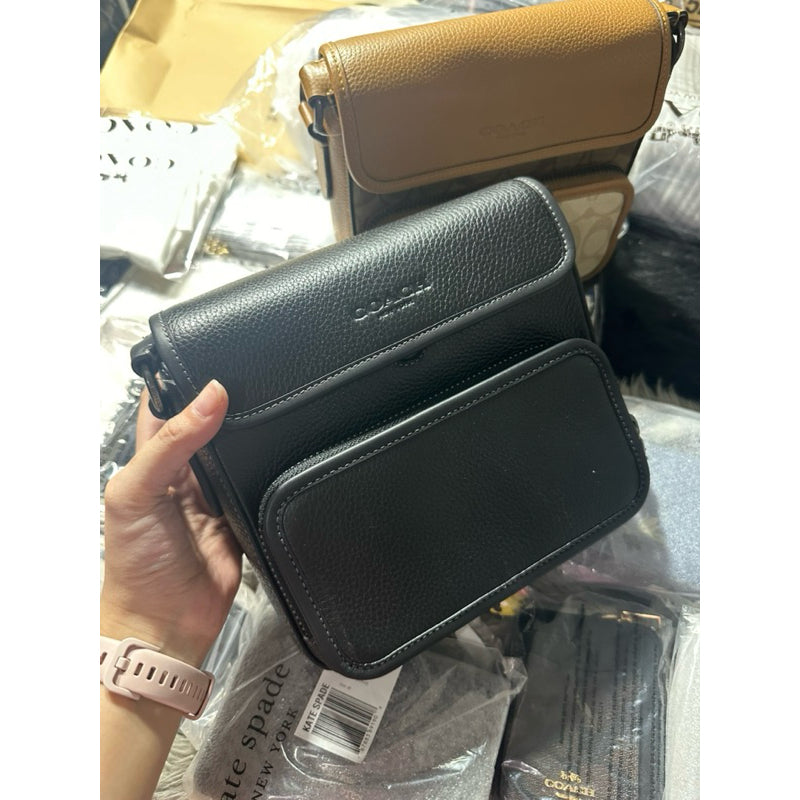 ORIG & IMPORTED CCH Sullivan Flap Crossbody Men's Bag in Plain Black