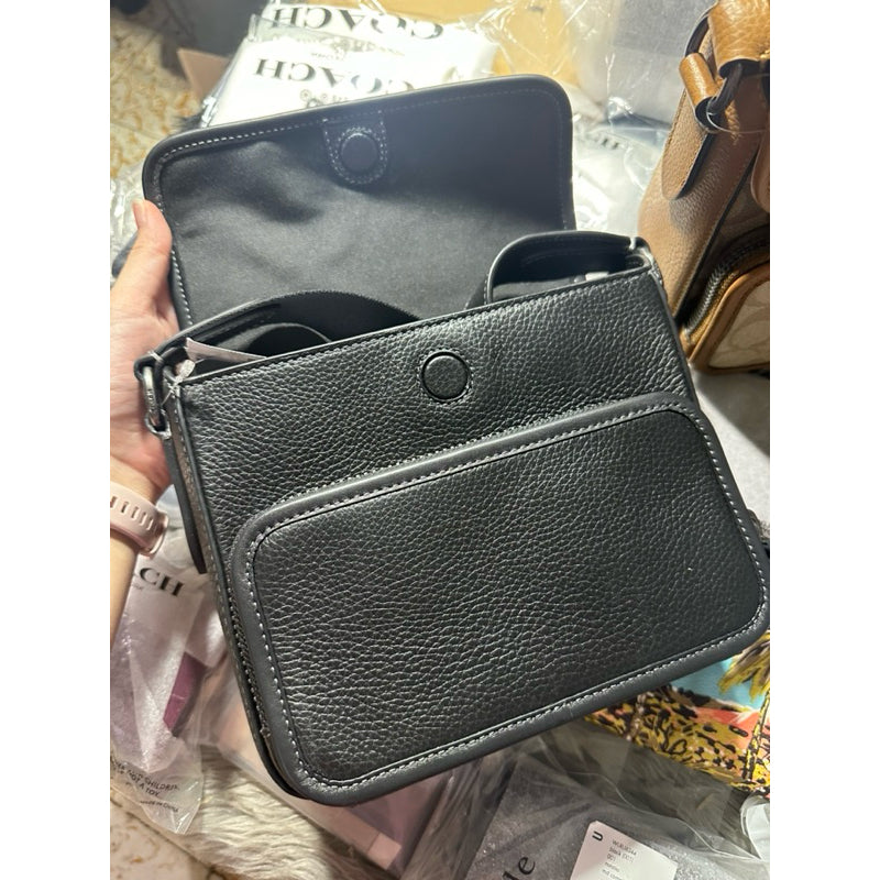 ORIG & IMPORTED CCH Sullivan Flap Crossbody Men's Bag in Plain Black