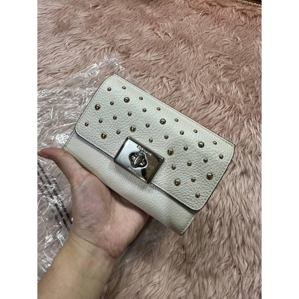 ORIG & IMPORTED CCH Cassidy Turnlock Medium Wallet With Rivets White