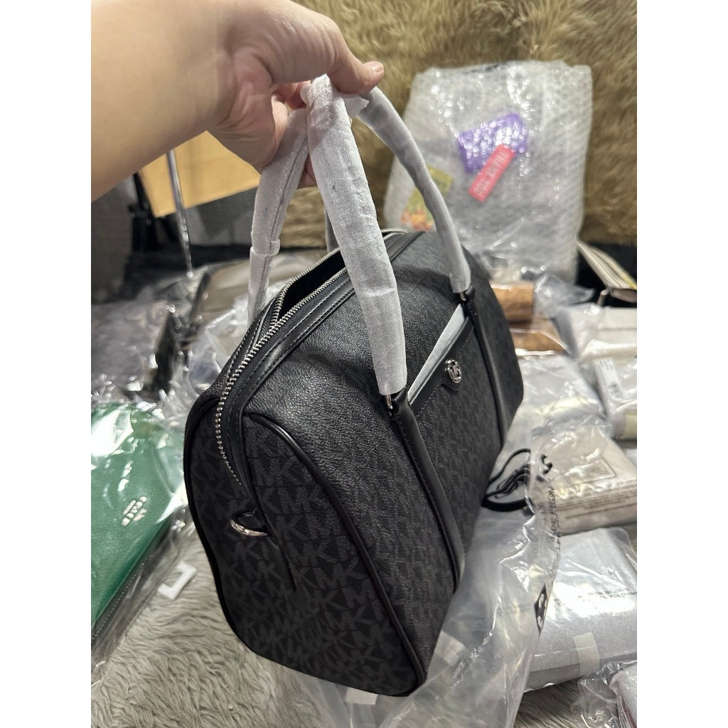 ORIG & IMPORTED MK Jet Set Travel Medium Duffle Satchel Crossbody Bag in Black