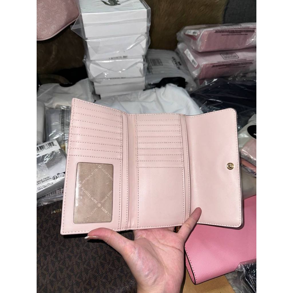Preloved MK Jet Set Travel Large Trifold Quilted Leather Pink Long Wallet
