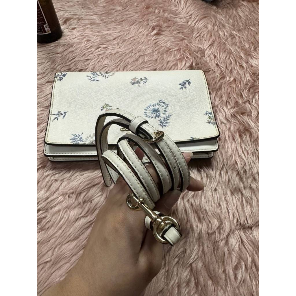 ORIG Preloved CCH Anna Foldover Crossbody Clutch Small White Bag Dandelion Floral Print