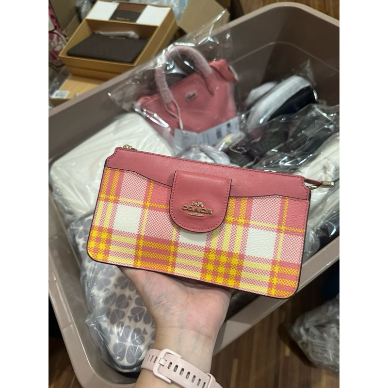 SALE! ❤️  CCH POPPY CROSSBODY PINK BAG WITH GARDEN PLAID PRINT