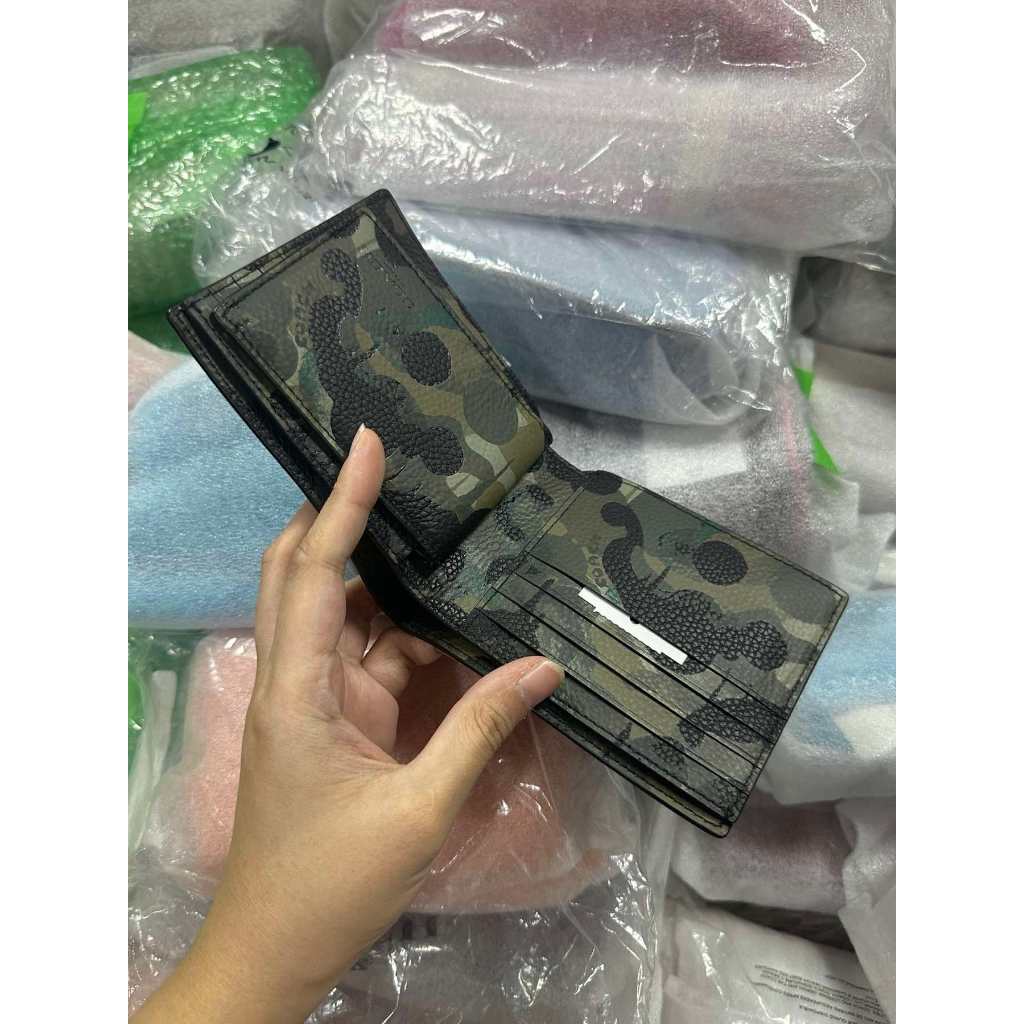 ORIG & IMPORTED CCH Retail 3 In 1 Compact Wallet With Green Camo Print