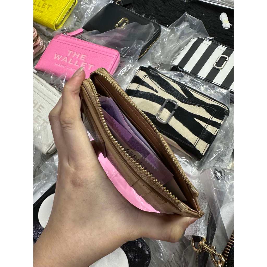 ORIG & IMPORTED MJ The Top Zip Multi Slim Card Wallet Black/Pink