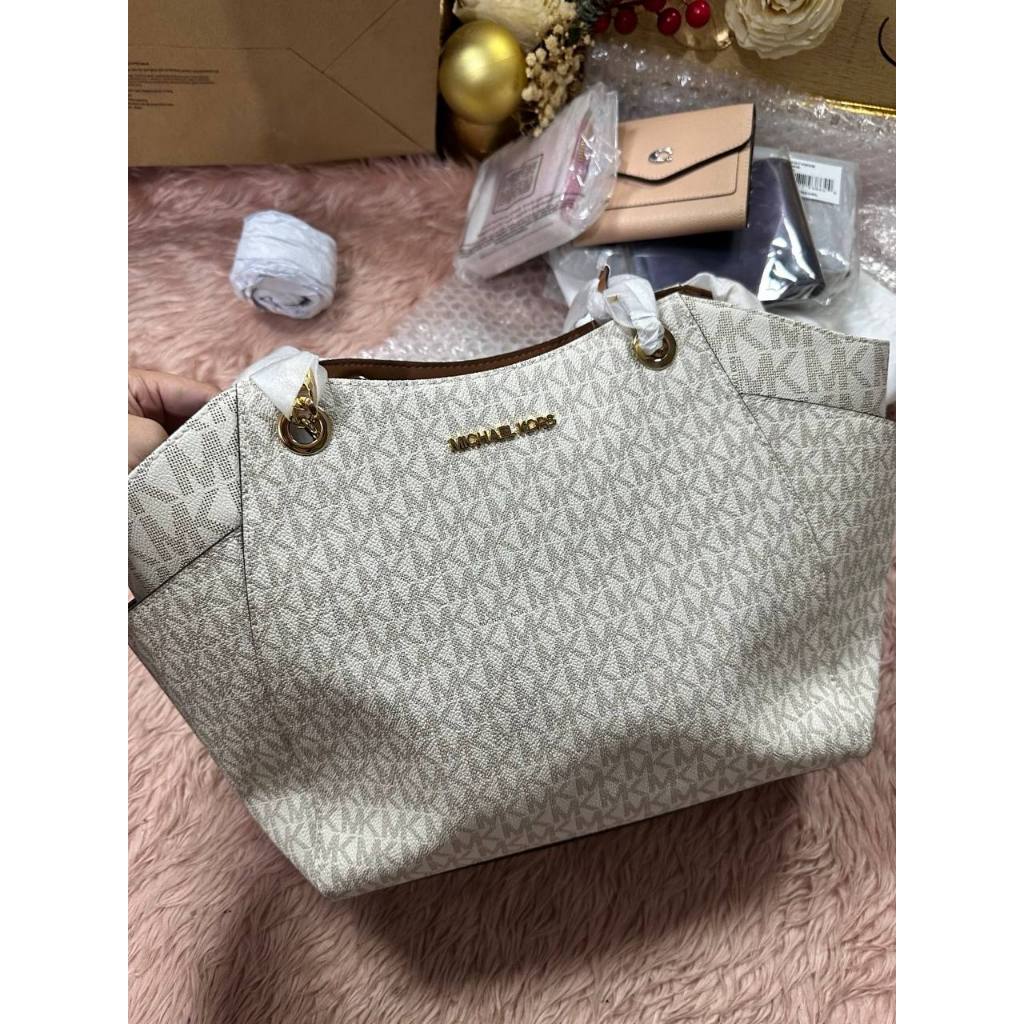 ORIG & IMPORTED MK Jet Set Large Signature Logo Shoulder Bag White Vanilla
