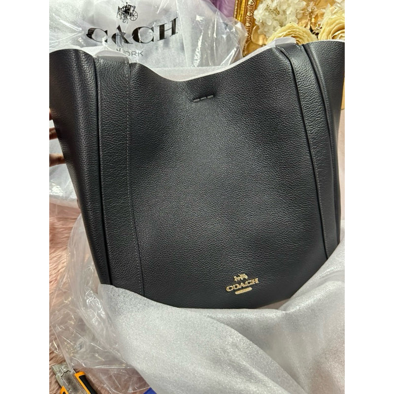 ORIG & IMPORTED CCH Hadley Large Tote Bag Black