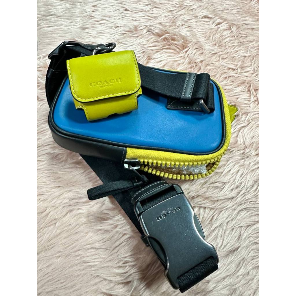 ORIG & IMPORTED CCH Multifunction Phone Pack Blue Men Bag