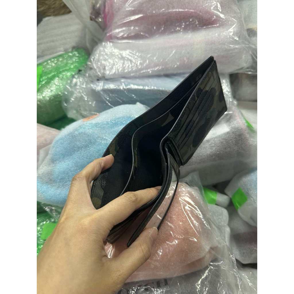 ORIG & IMPORTED CCH Retail 3 In 1 Compact Wallet With Green Camo Print
