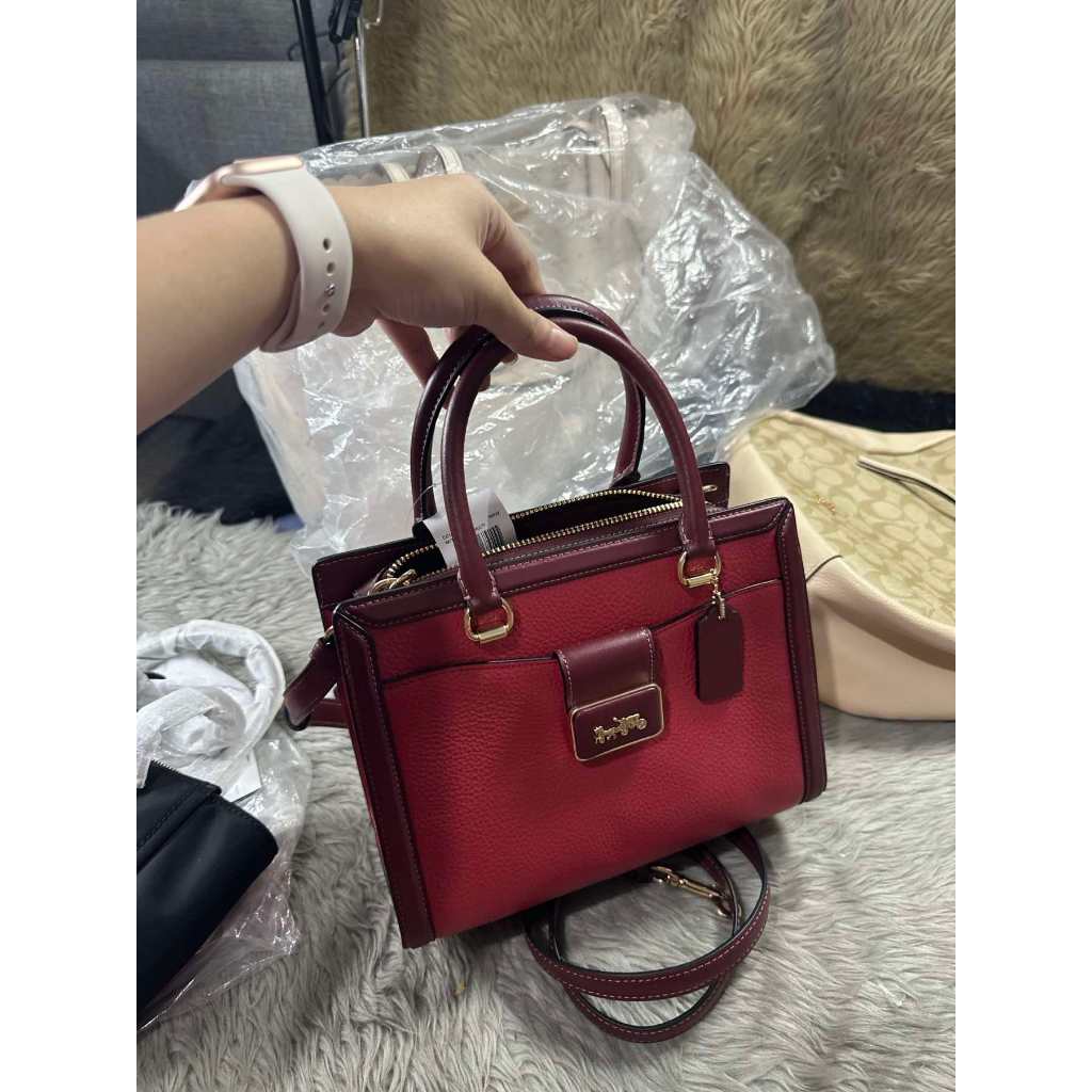 ORIG & IMPORTED CCH Grace Carryall Red Bag