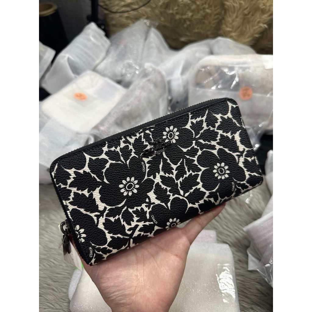ORIG & IMPORTED CCH Retail Accordion Long Black Floral Wallet