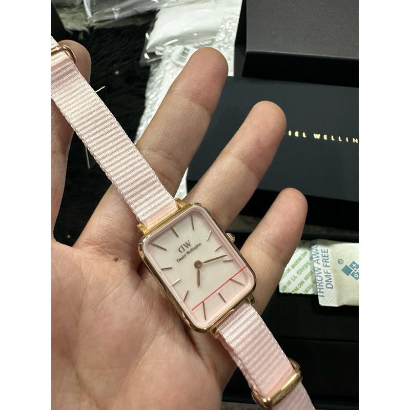 ORIG & IMPORTED Daniel Wellington Quadro Coral Women's Small Watch DW00100509