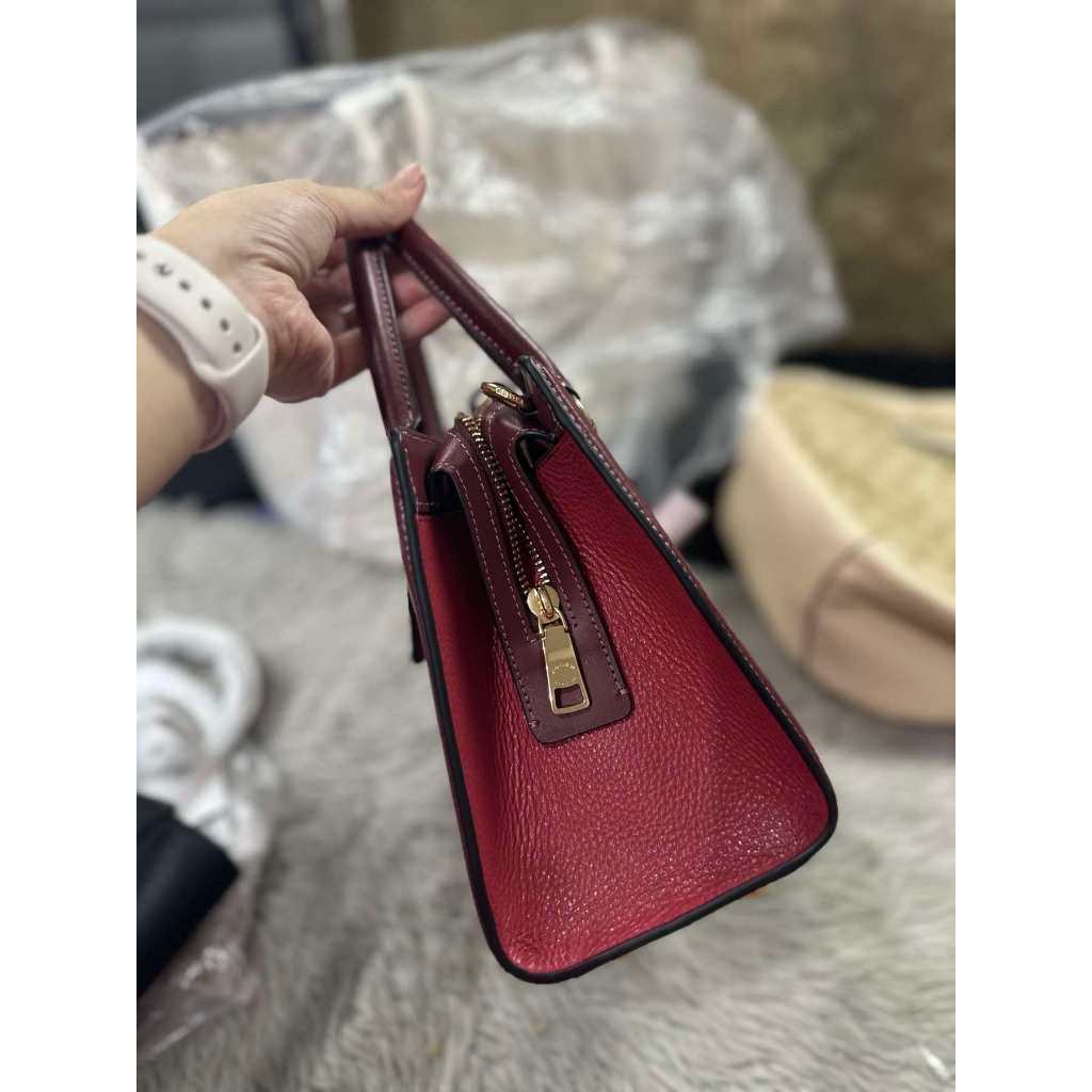 ORIG & IMPORTED CCH Grace Carryall Red Bag