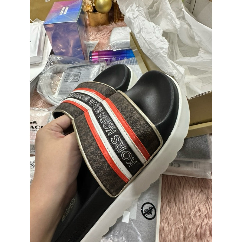 SALE! MK with flaw Tyra Logo Tape Slides Sandals