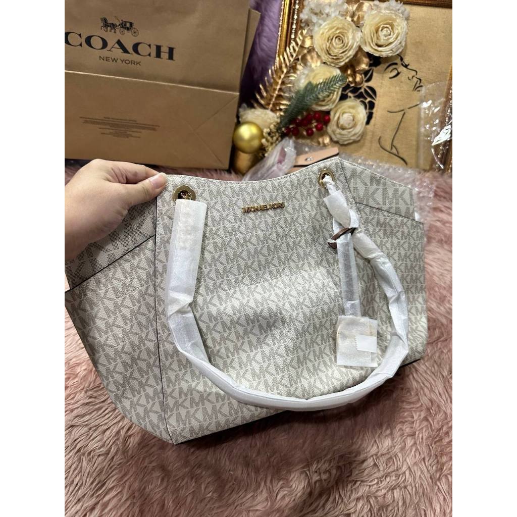 ORIG & IMPORTED MK Jet Set Large Signature Logo Shoulder Bag White Vanilla