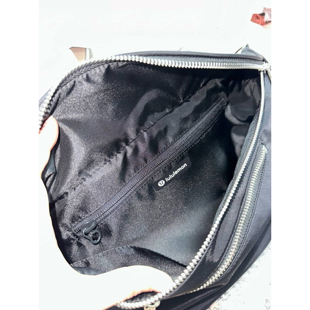 ORIG & IMPORTED LuluLemon City Essentials Belt Bag 3L Nylon Black