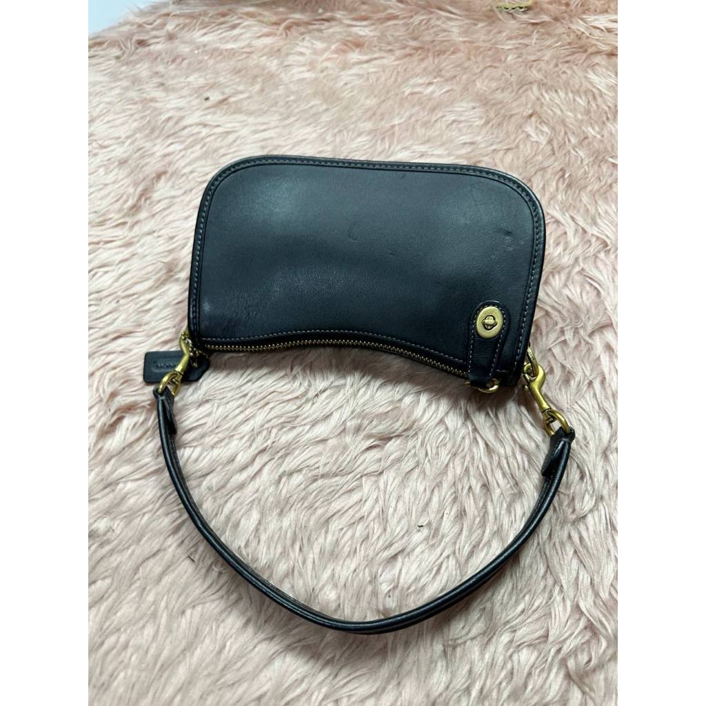 ORIG Preloved CCH Retail Swinger 20 Small Shoulder Black Bag