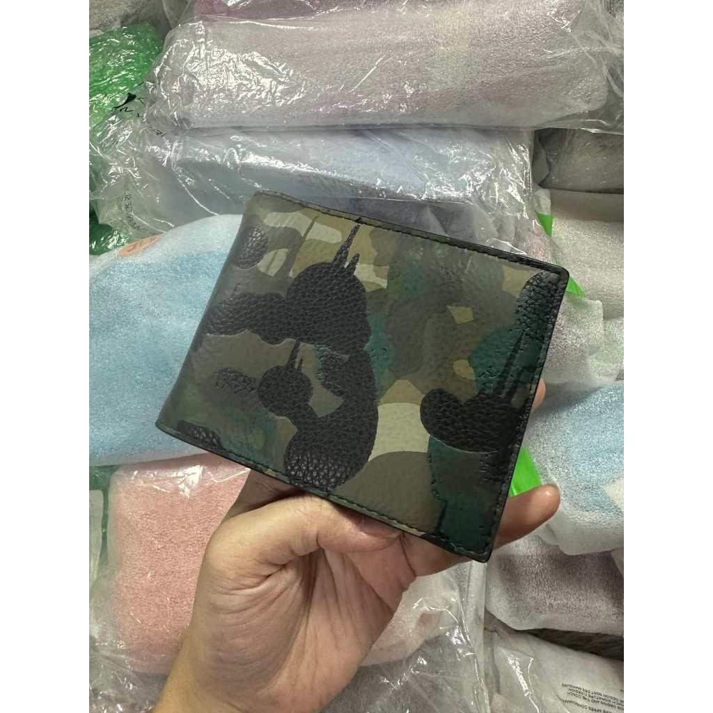 ORIG & IMPORTED CCH Retail 3 In 1 Compact Wallet With Green Camo Print