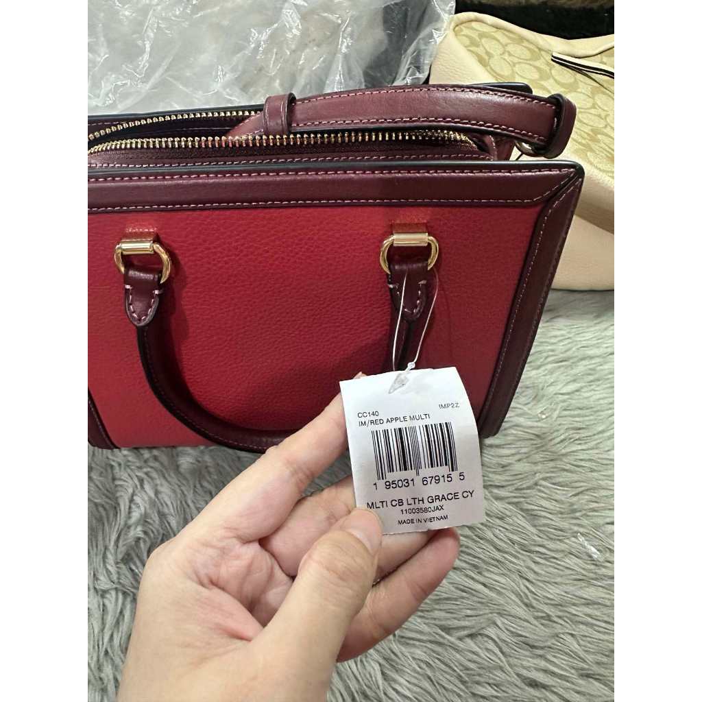 ORIG & IMPORTED CCH Grace Carryall Red Bag