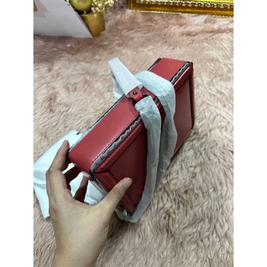 ORIG & IMPORTED CCH Retail Hutton Shoulder Bag Maroon Red Rouge