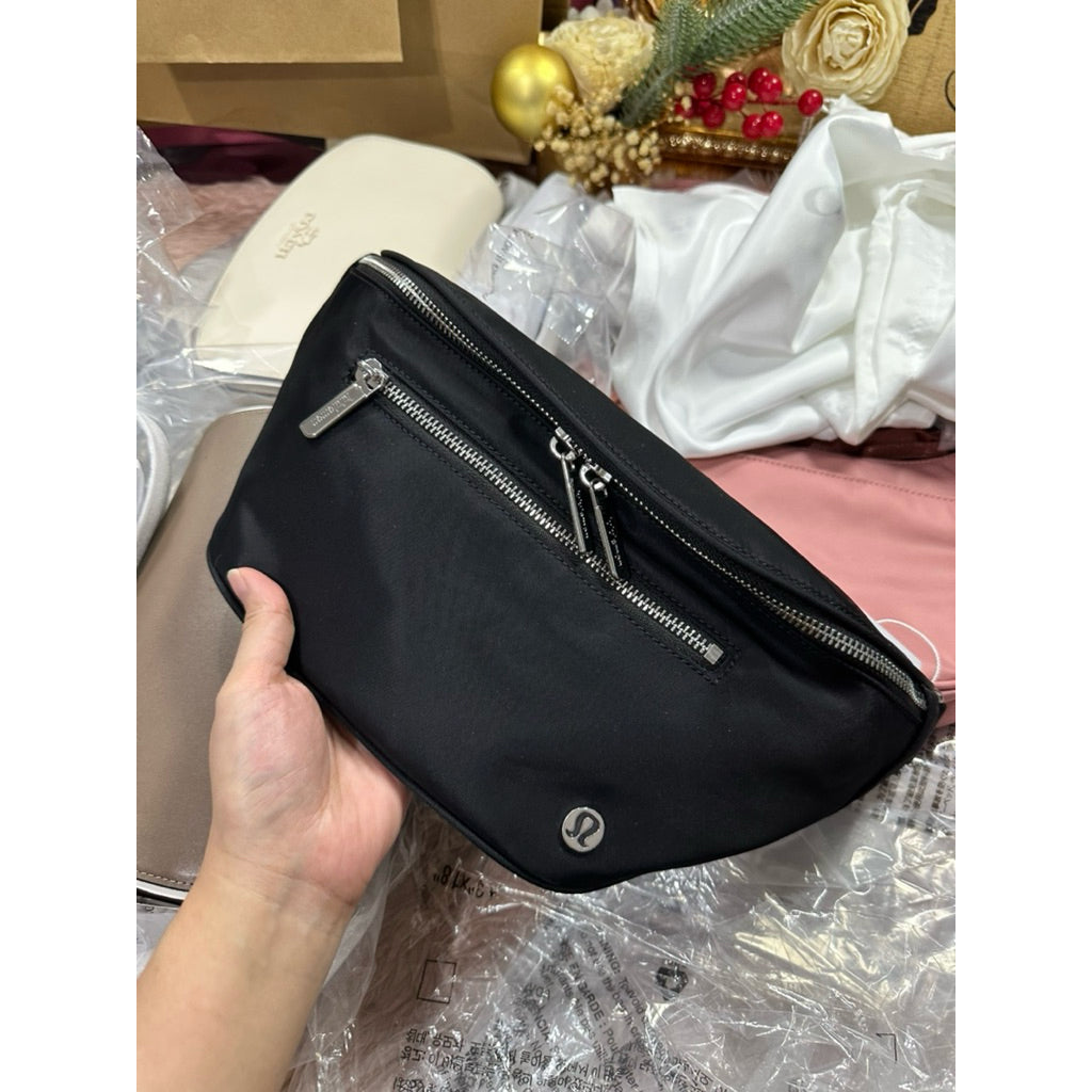 ORIG & IMPORTED LuluLemon City Essentials Belt Bag 3L Nylon Black