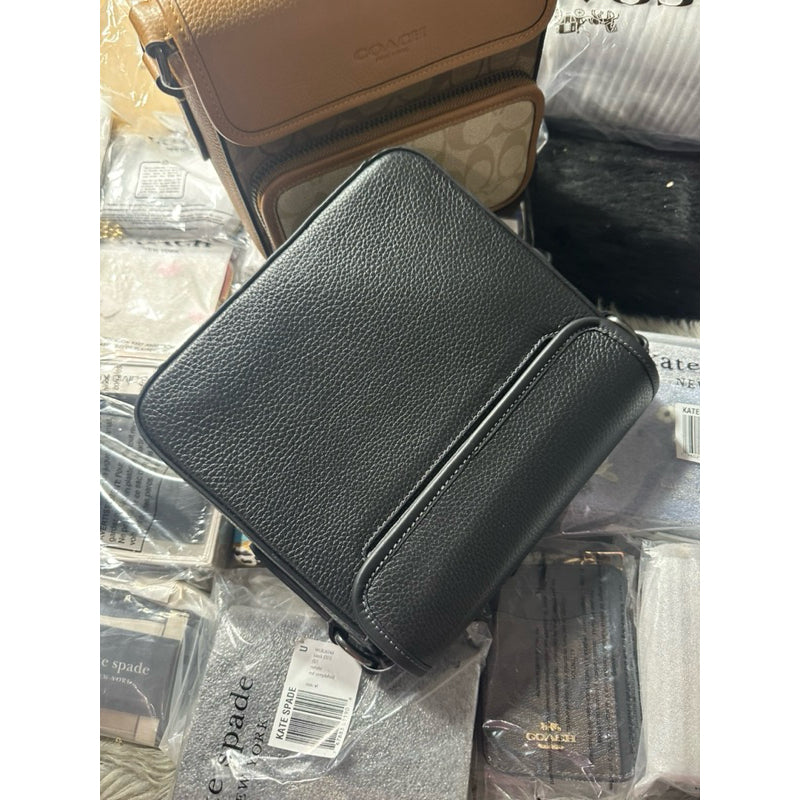 ORIG & IMPORTED CCH Sullivan Flap Crossbody Men's Bag in Plain Black
