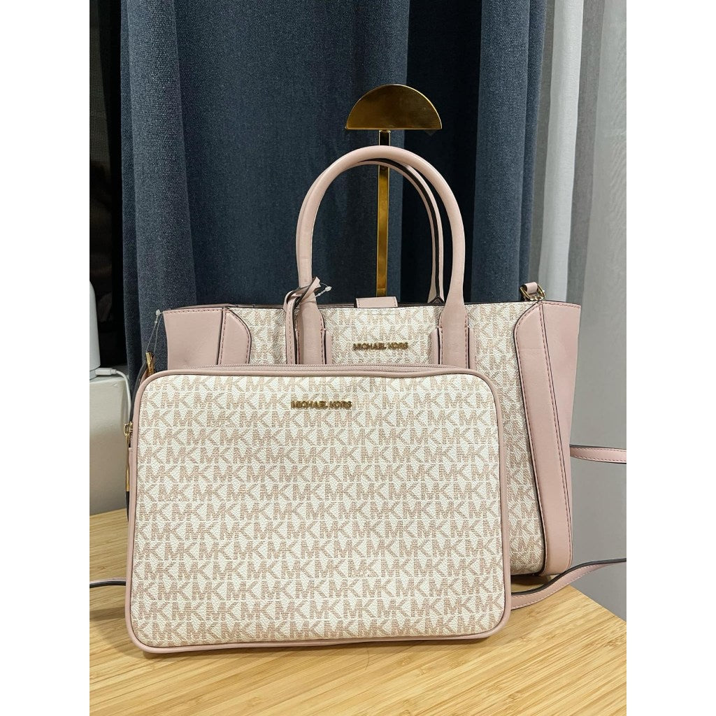 ORIG Preloved MK Ipad Case White/Pink