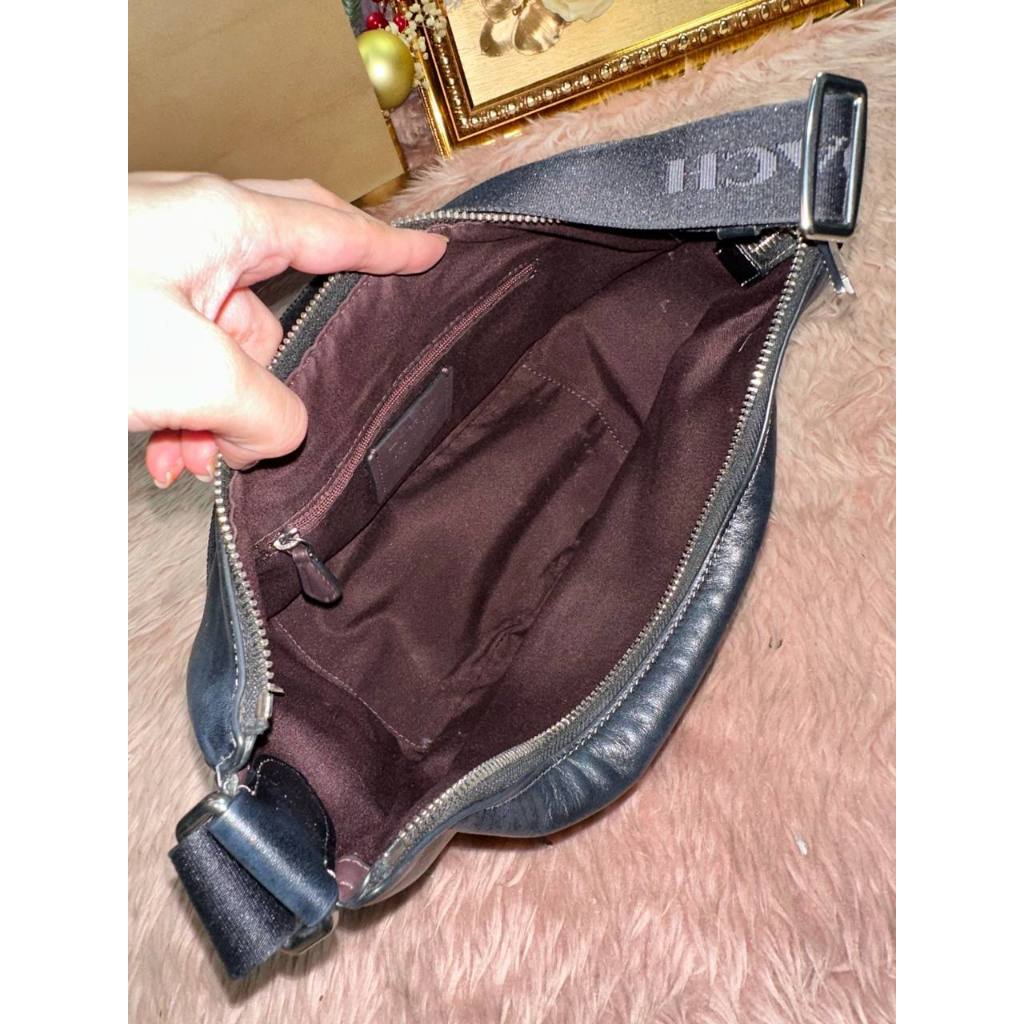 ORIG Preloved CCH Pace Shoulder Black Bag