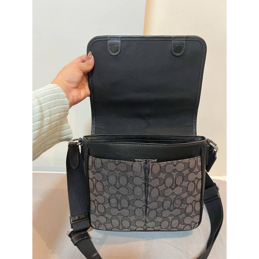 ORIG Preloved CCH Sprint Map Flap Men Bag 25 In Signature Jacquard Black