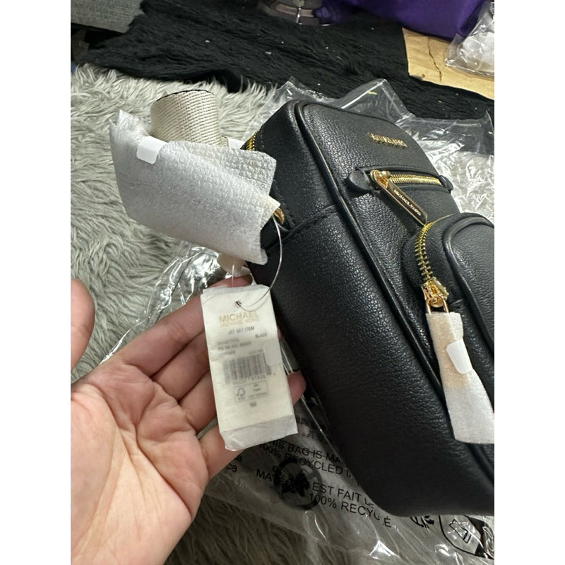 ORIG & IMPORTED MK Jet Set Medium Leather Crossbody Bag Black