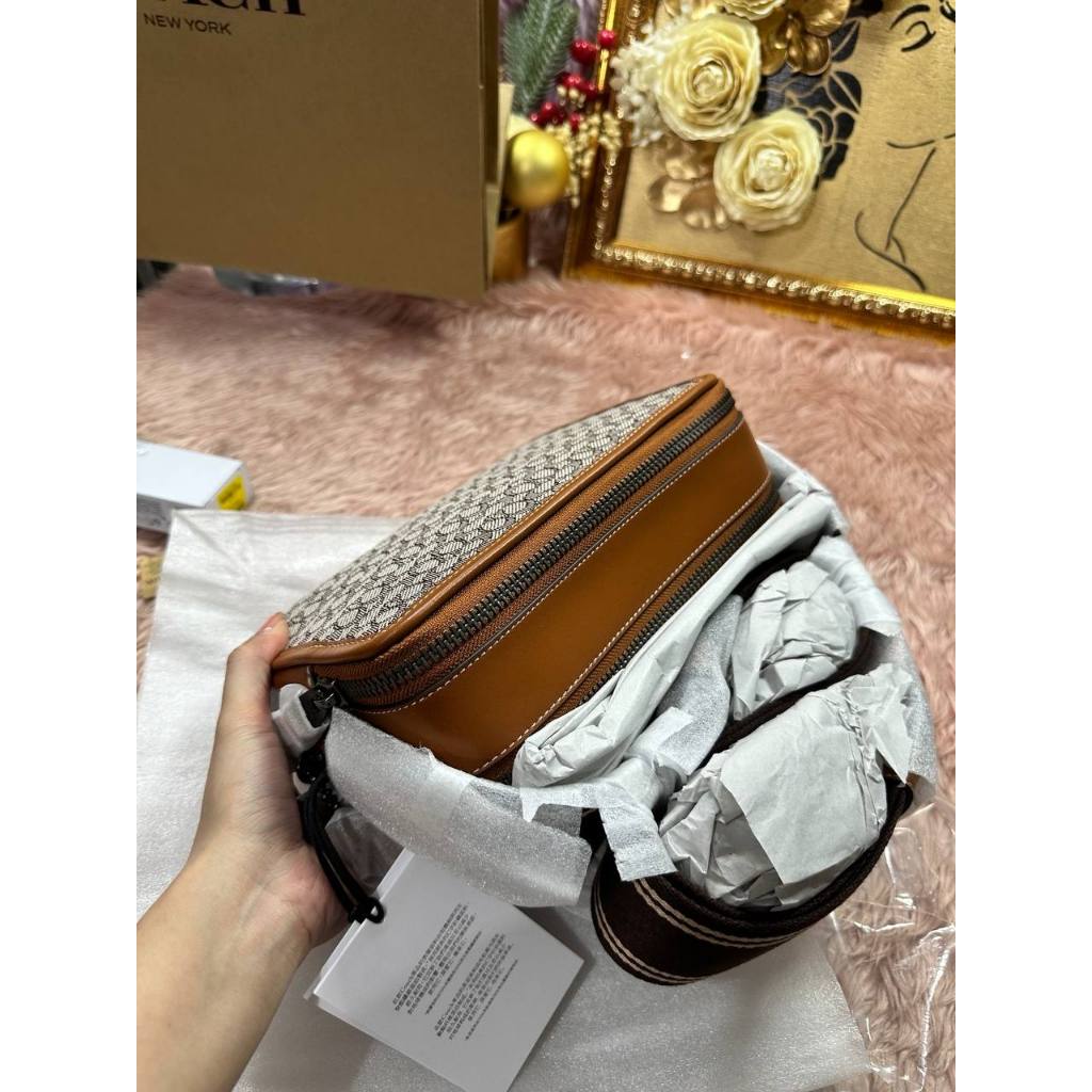 ORIG CCH RETAIL CHARTER CROSSBODY 24 IN MICRO SIGNATURE JACQUARD BROWN