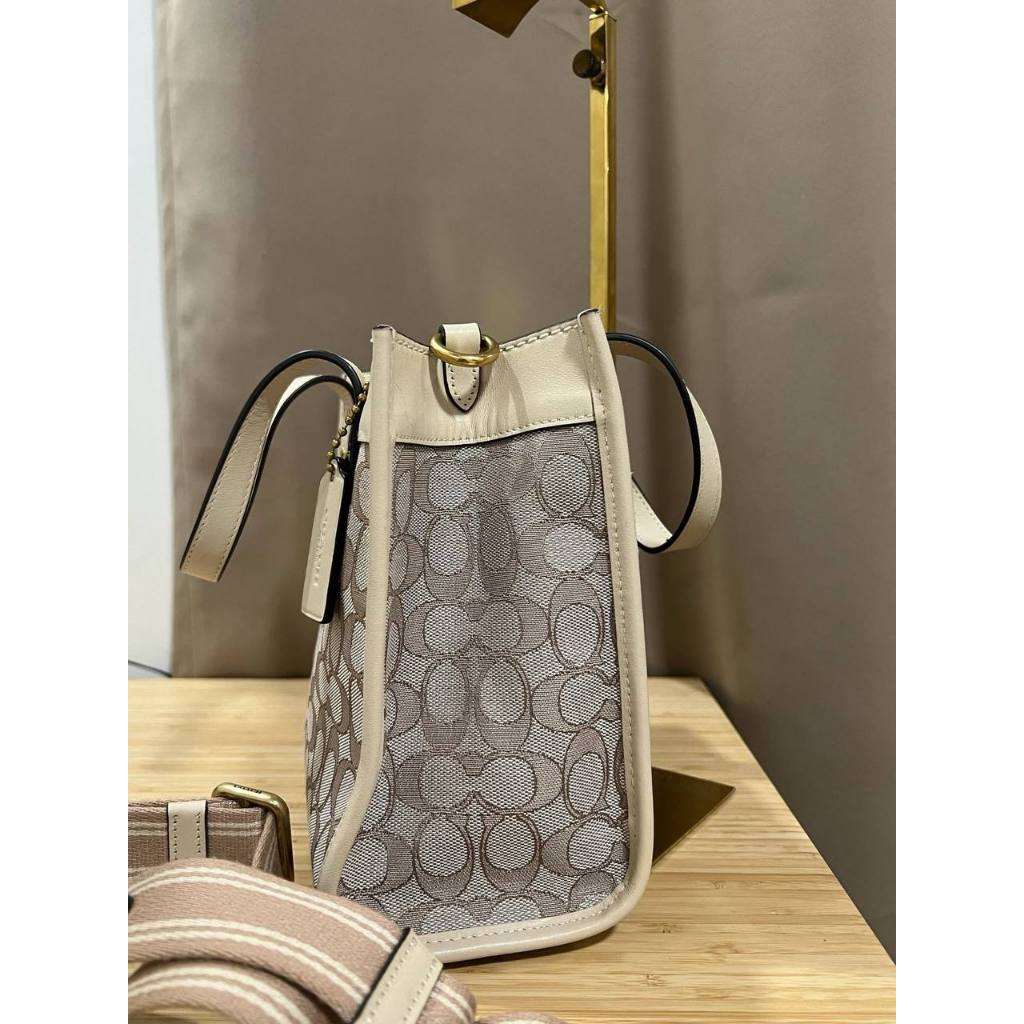 ORIG Preloved CCH Retail Tote Bag Signature Jacquard Field 22 Beige/Ivory