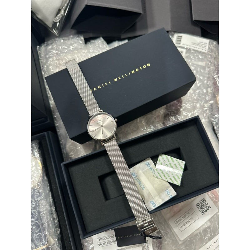 ORIG & IMPORTED Daniel Wellington Petite Unitone Women's Silver Watch DW00600468