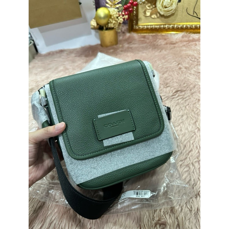 ORIG & IMPORTED CCH Lucas Crossbody Men Flap Bag Green