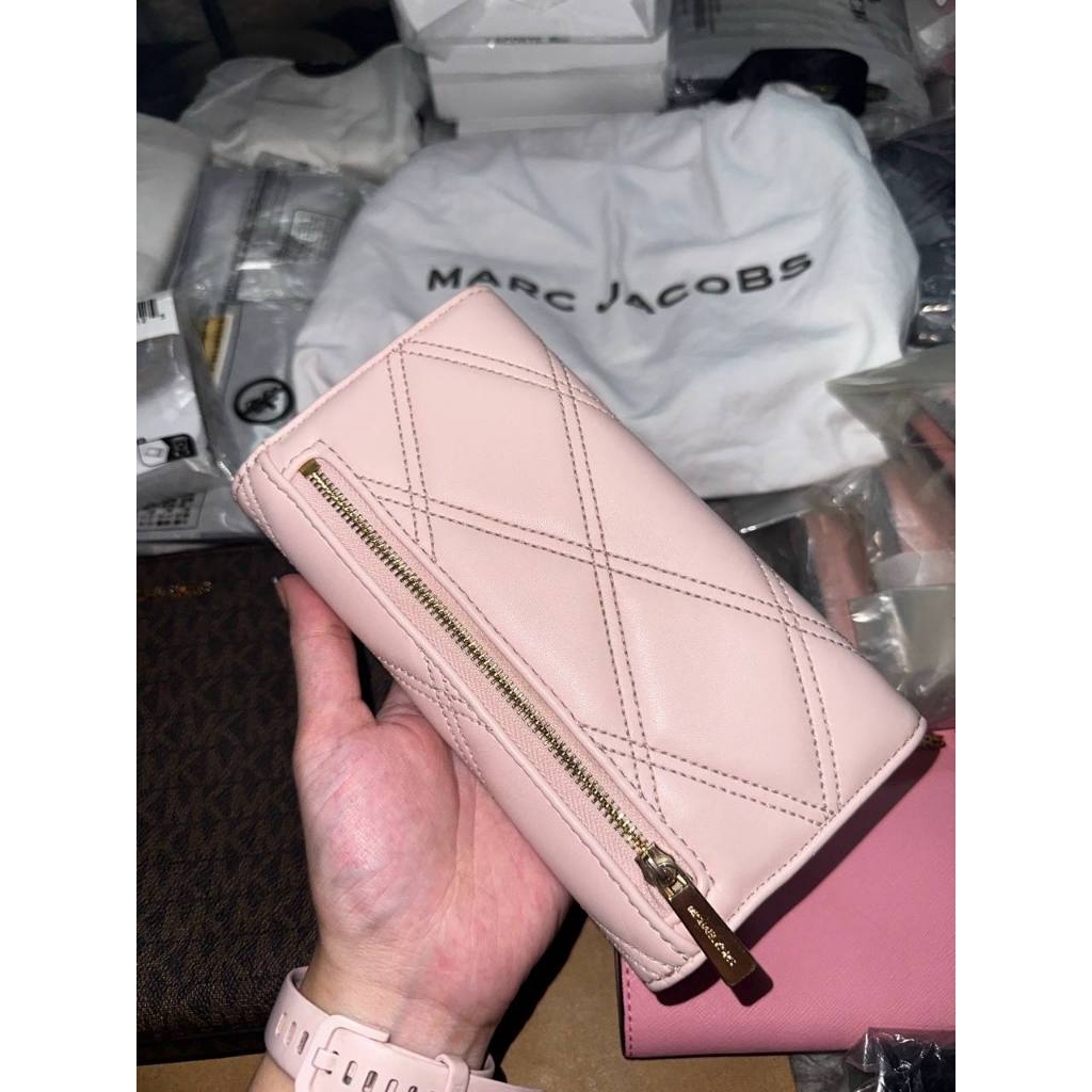 Preloved MK Jet Set Travel Large Trifold Quilted Leather Pink Long Wallet