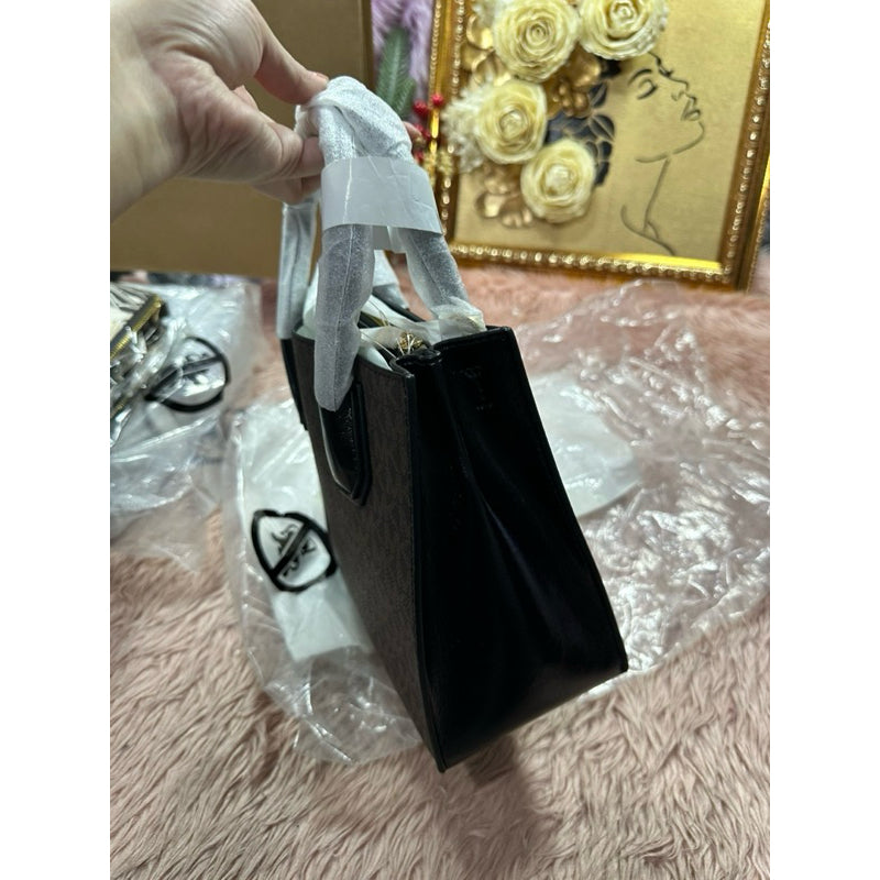 SALE! ORIG & IMPORTED MK Mercer Medium Messenger in Signature Brown/Black Bag