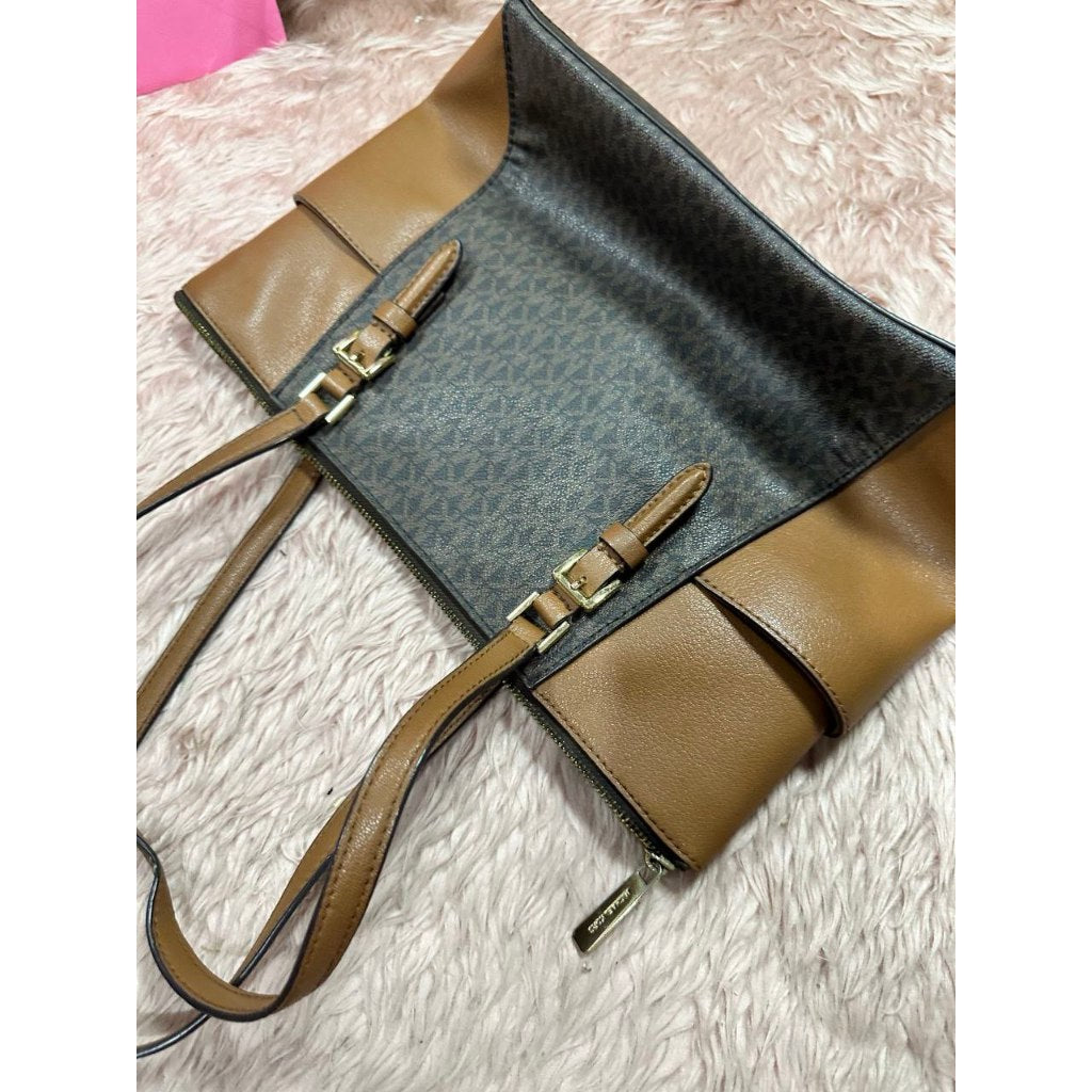 ORIG Preloved MK Charlotte Large Logo and Leather Top-Zip Tote Bag Brown