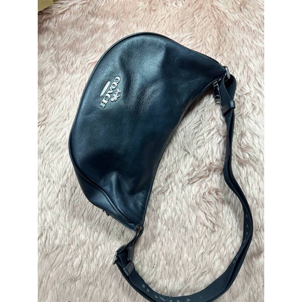 ORIG Preloved CCH Pace Shoulder Black Bag