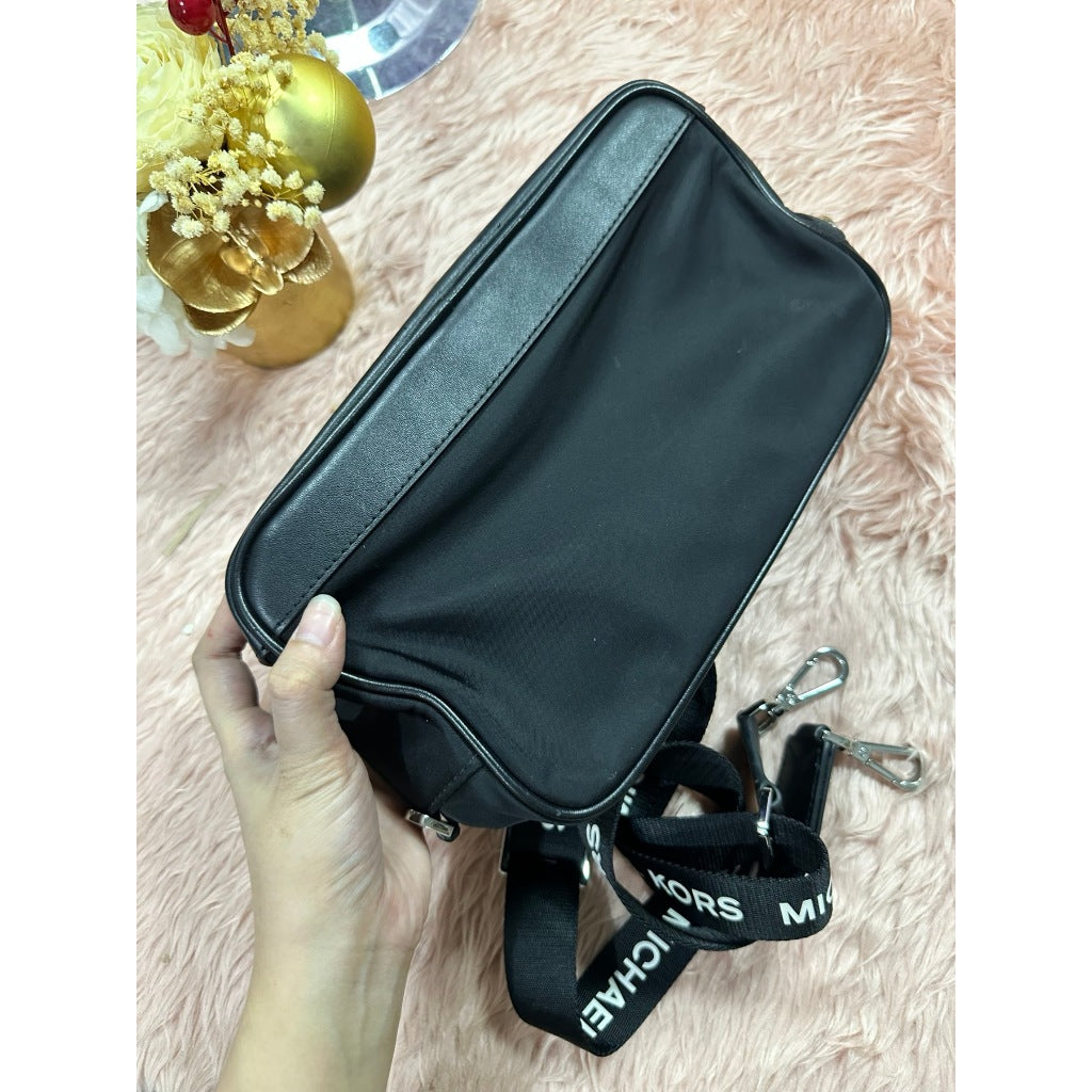 ORIG Preloved MK Medium Nylon Camera Bag Black