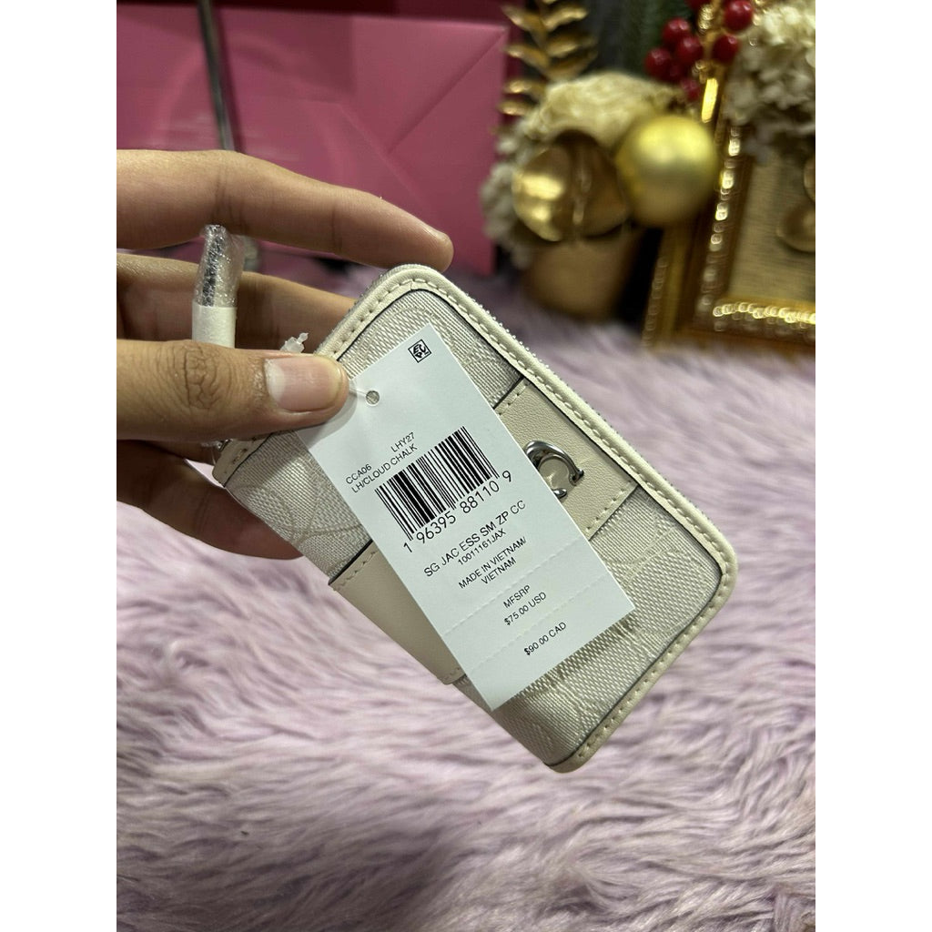 ORIG & IMPORTED CCH Essential Small Zip Around Card Case In Signature Jacquard White Wallet