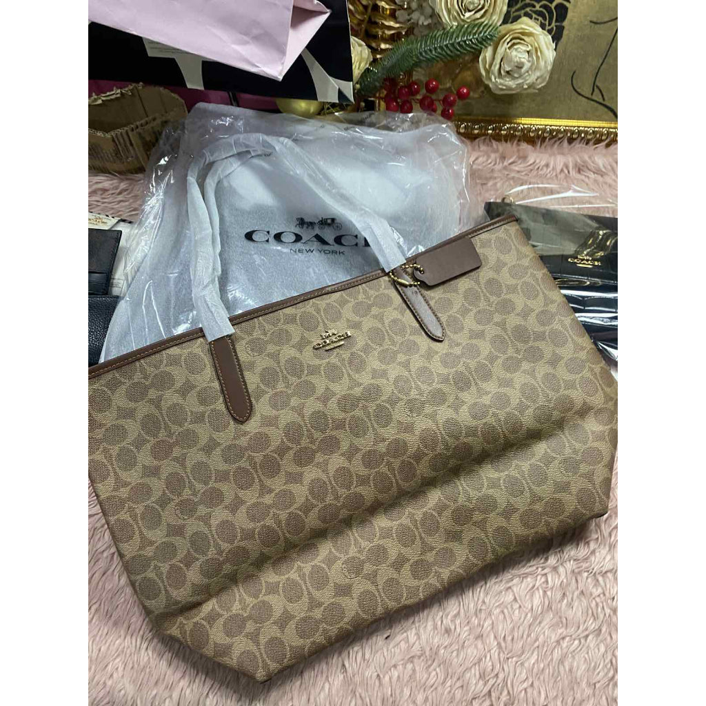 ORIG & IMPORTED CCH City Tote Large Bag In Signature Canvas Khaki Brown