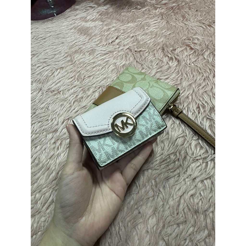 ORIG Preloved MK Trifold Small White/Pink Wallet