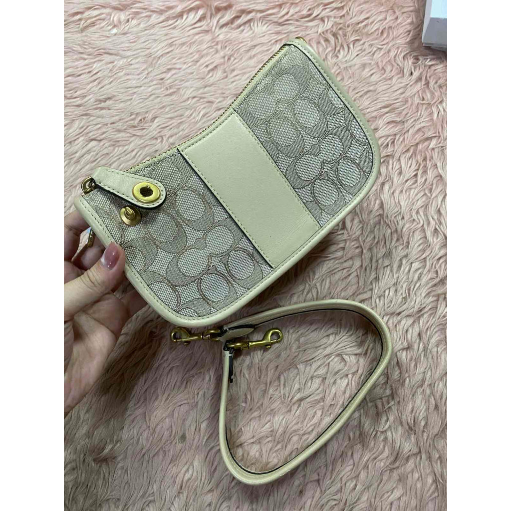 ORIG Preloved CCH Swinger Small Beige Bag 20 In Signature Jacquard