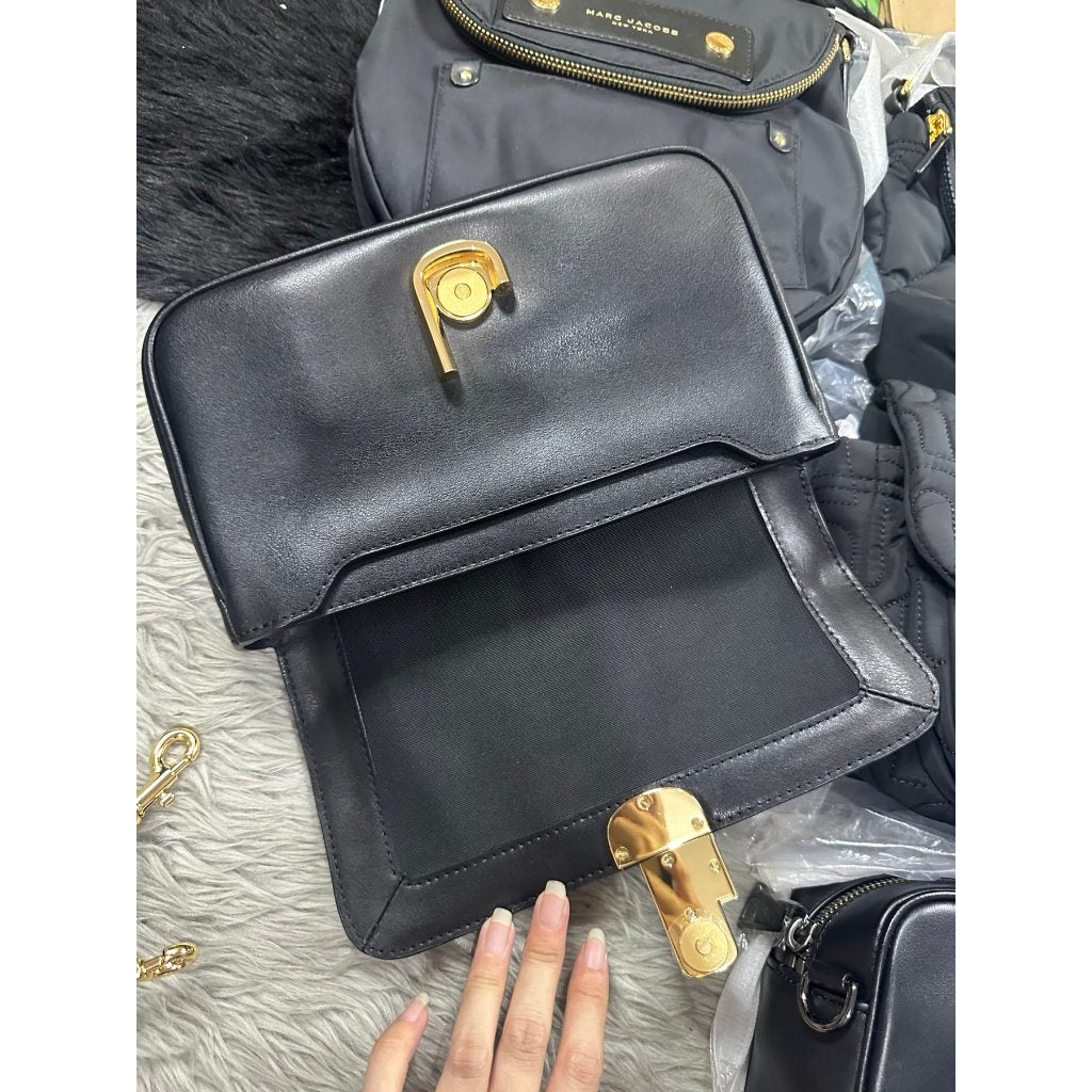 AUTHENTIC/ORIGINAL MJ The J Marc Shoulder Bag Black