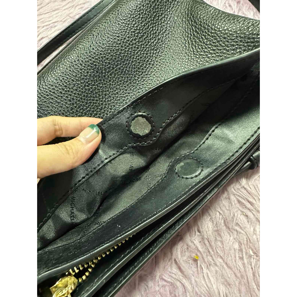 ORIG Preloved MK Trisha Medium Pebbled Leather Crossbody Black Bag