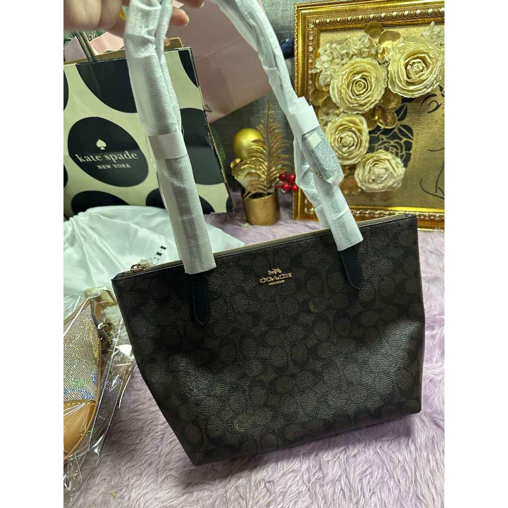 ORIG & IMPORTED CCH Fiona Zip Small Tote Brown Bag