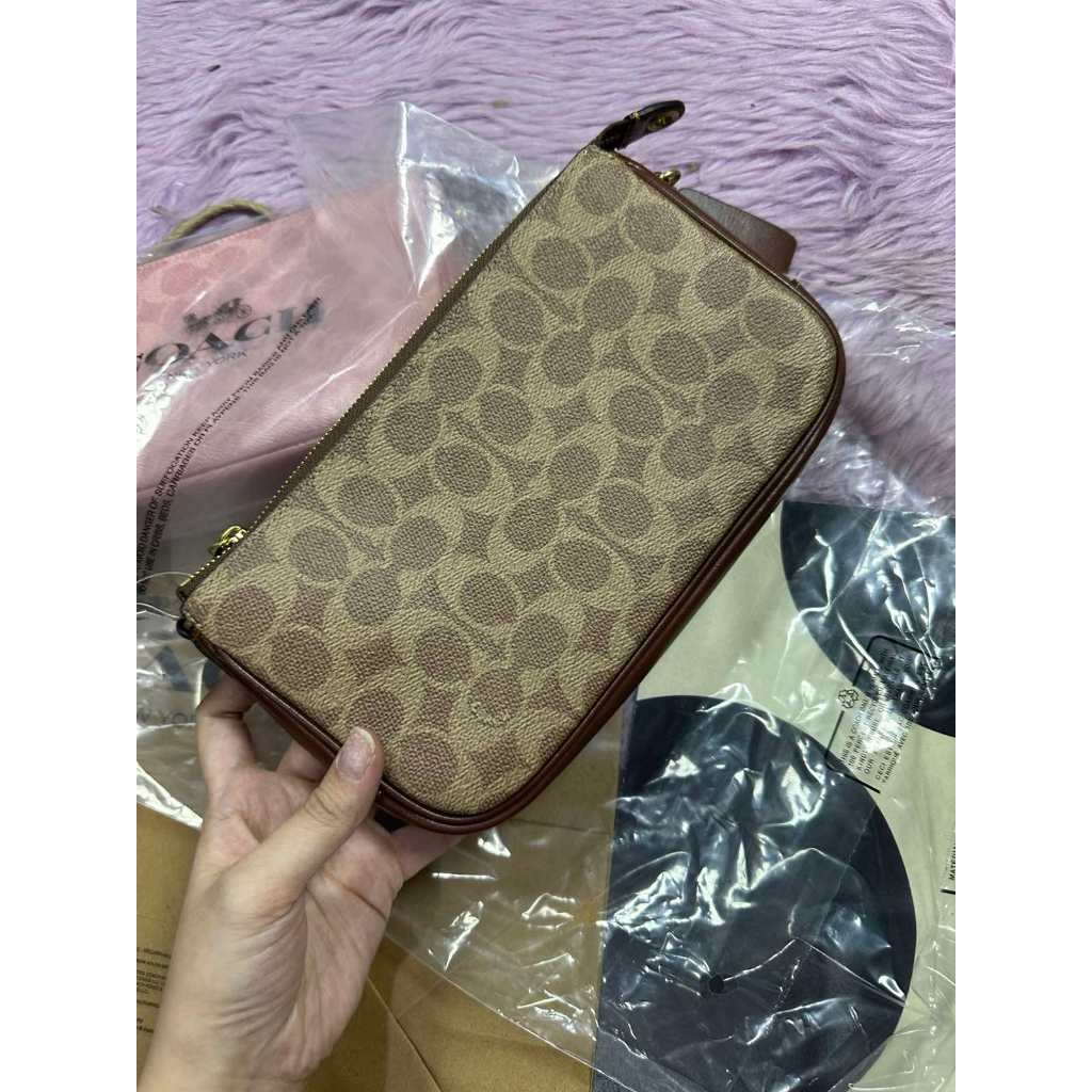 ORIG & IMPORTED CCH Retail Plaza 22 Small Shoulder Bag in Tan Brown