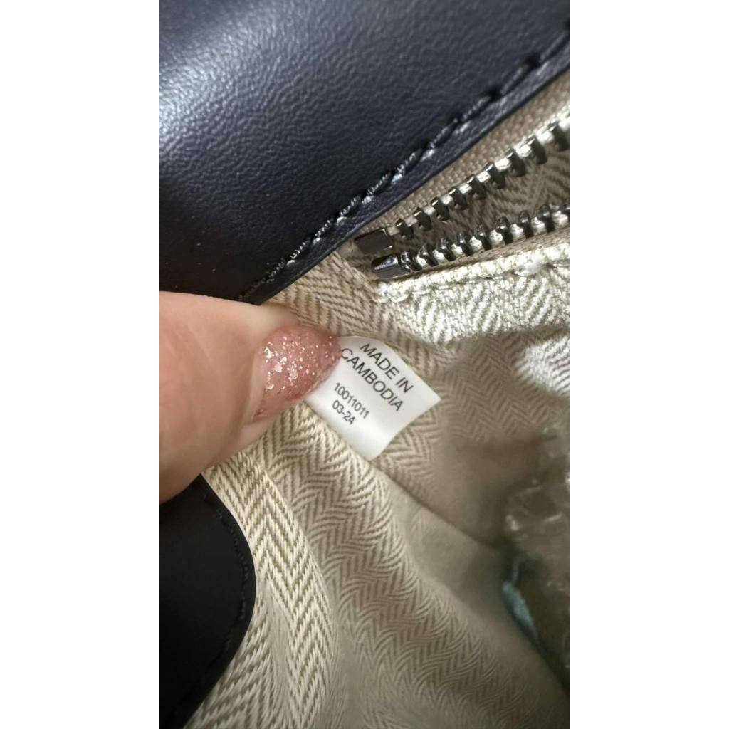 ORIG Preloved TB Willa Matte Medium Shoulder Bag Black